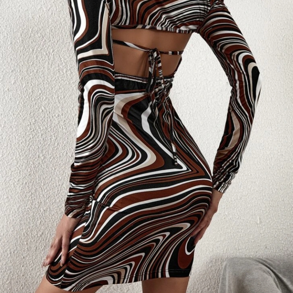 Dress - Picture 2 of 7